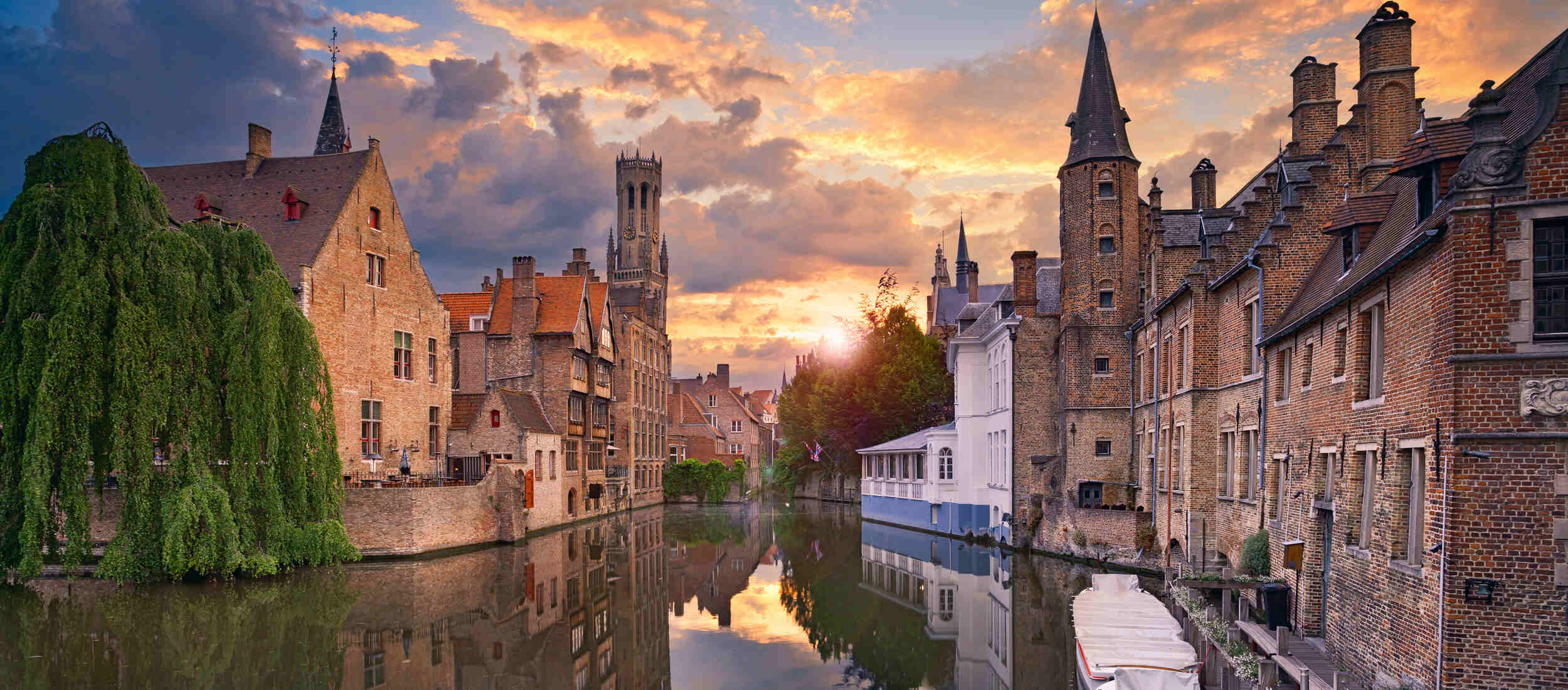 The-Best-Things-To-Do-During-A-Day-Trip-To-Bruges-Belgium the-best-things-to-do-during-a-day-trip-to-bruges-belgium
