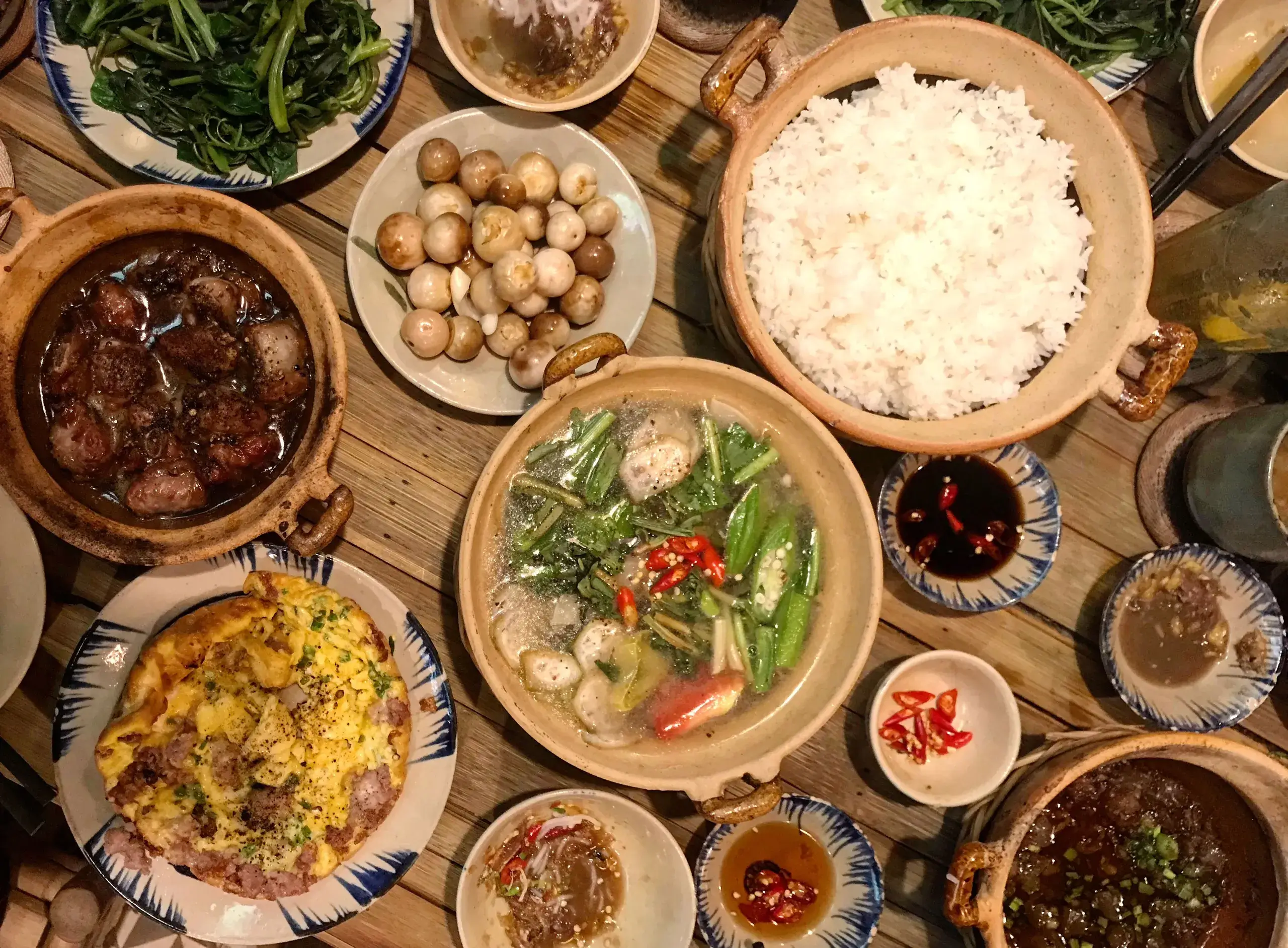The-Best-Vietnamese-Food-Guide-8211-What-To-Eat-In-Vietnam the-best-vietnamese-food-guide-what-to-eat-in-vietnam