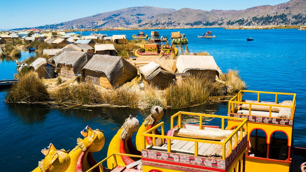 The-Floating-Villages-Of-Lake-Titicaca-In-Peru the-floating-villages-of-lake-titicaca-in-peru