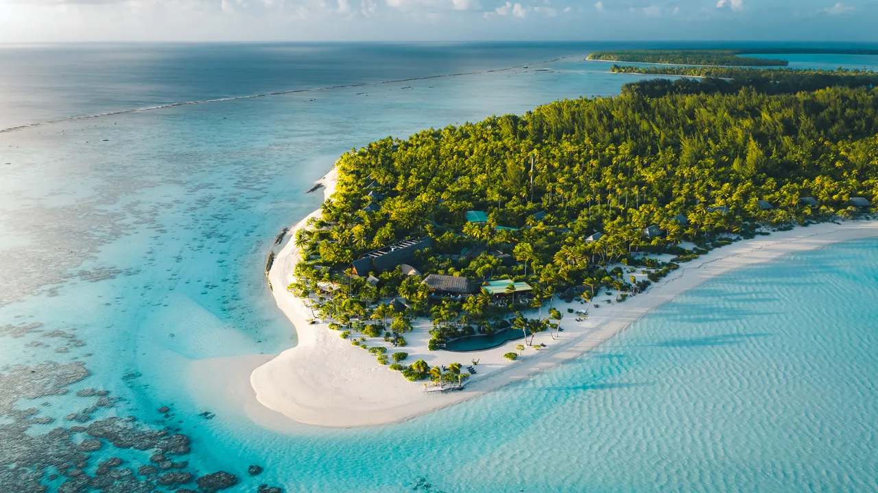 The-Time-I-Took-Myself-To-A-Private-Island-In-French-Polynesia the-time-i-took-myself-to-a-private-island-in-french-polynesia