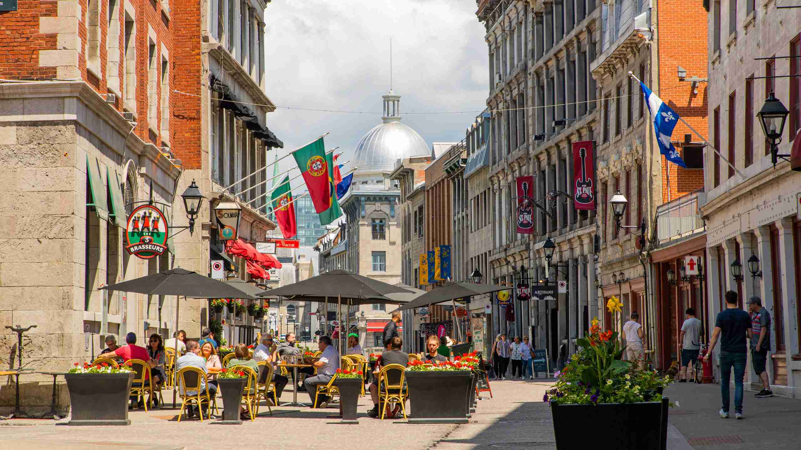 Traveler8217s-Guide-To-Montreal travelers-guide-to-montreal