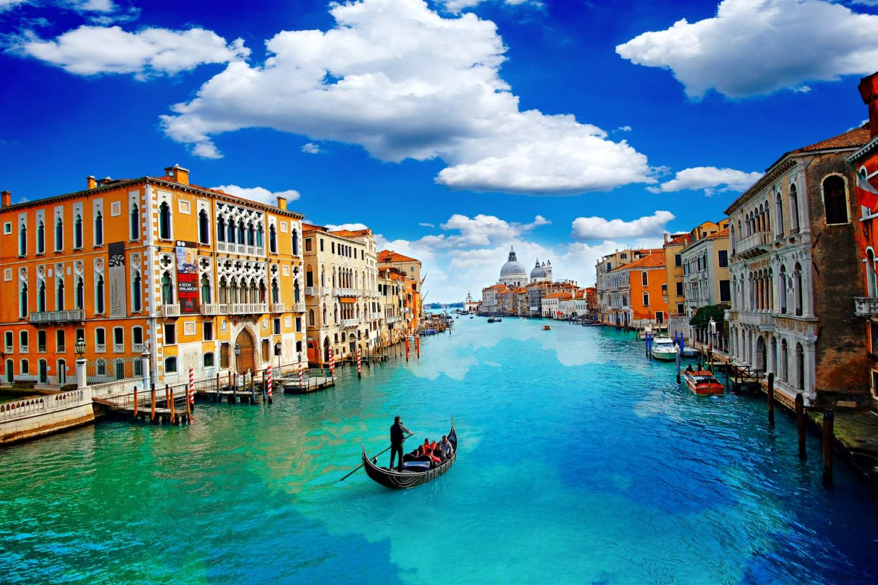 venice-gondola-rides-how-to-rent-one-plus-some-history