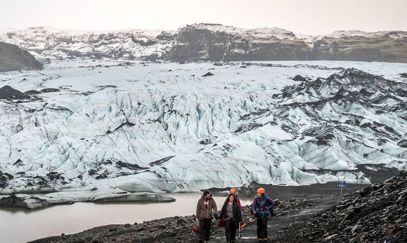 What-NOT-To-Do-In-Iceland-27-Essential-Tips what-not-to-do-in-iceland-27-essential-tips