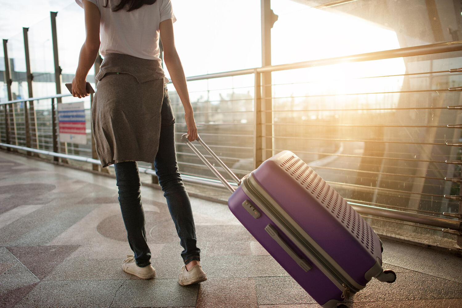 Where-To-Travel-Alone-For-The-First-Time-19-Of-The-Best-Countries where-to-travel-alone-for-the-first-time-19-of-the-best-countries