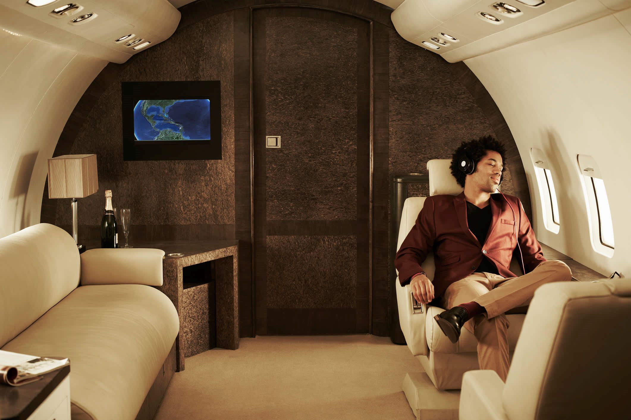 Why-Charter-A-Plane-8211-The-Top-Benefits why-charter-a-plane-the-top-benefits