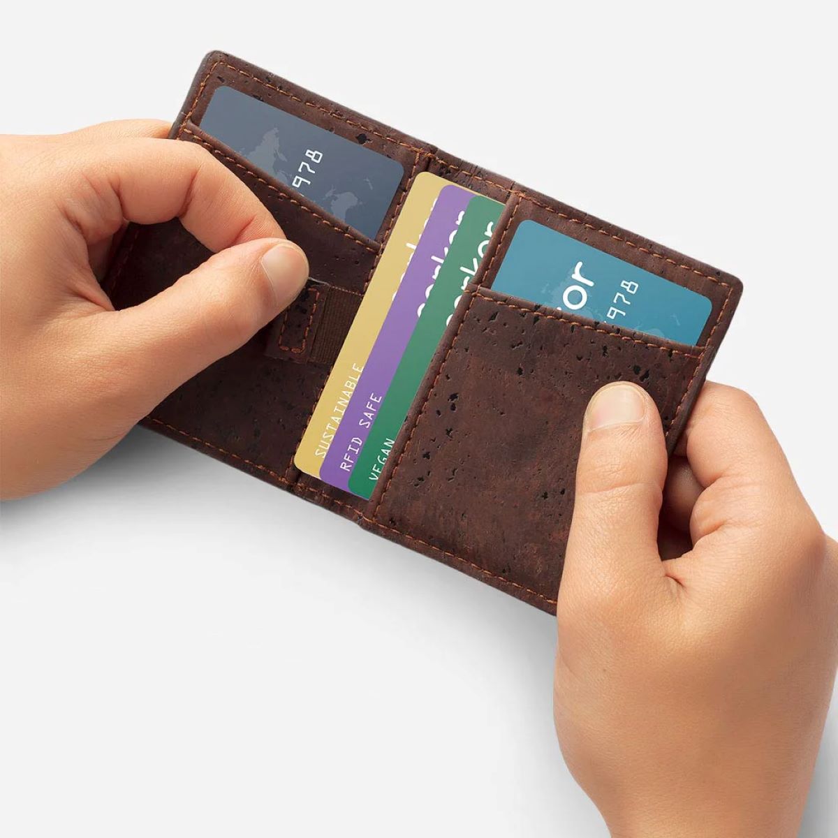 10-Amazing-RFID-Billfolds-For-Men-for-2023 10-amazing-rfid-billfolds-for-men-for-2023