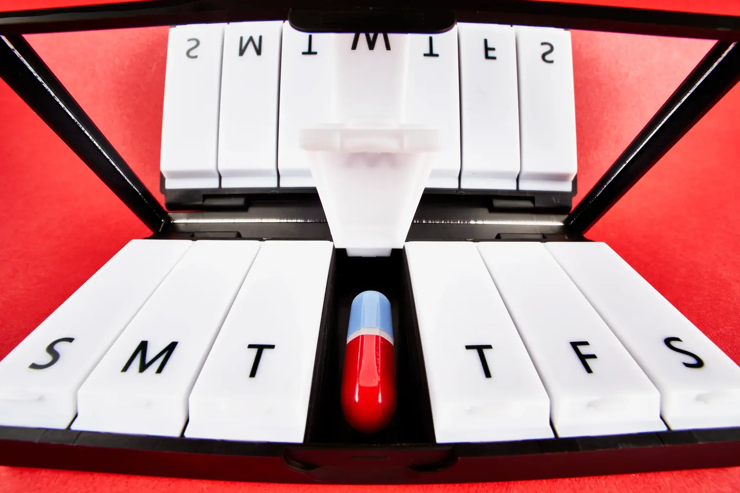 10-Best-Daily-Pill-Organizer-Large-for-2023 10-best-daily-pill-organizer-large-for-2023