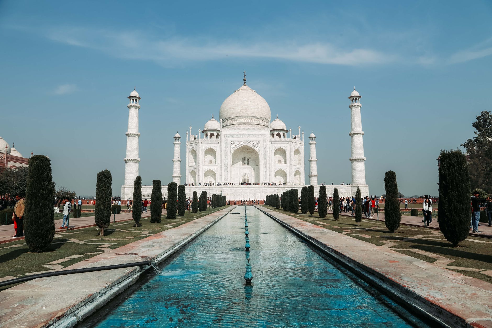 9-best-tourist-places-to-visit-in-agra-in-one-day