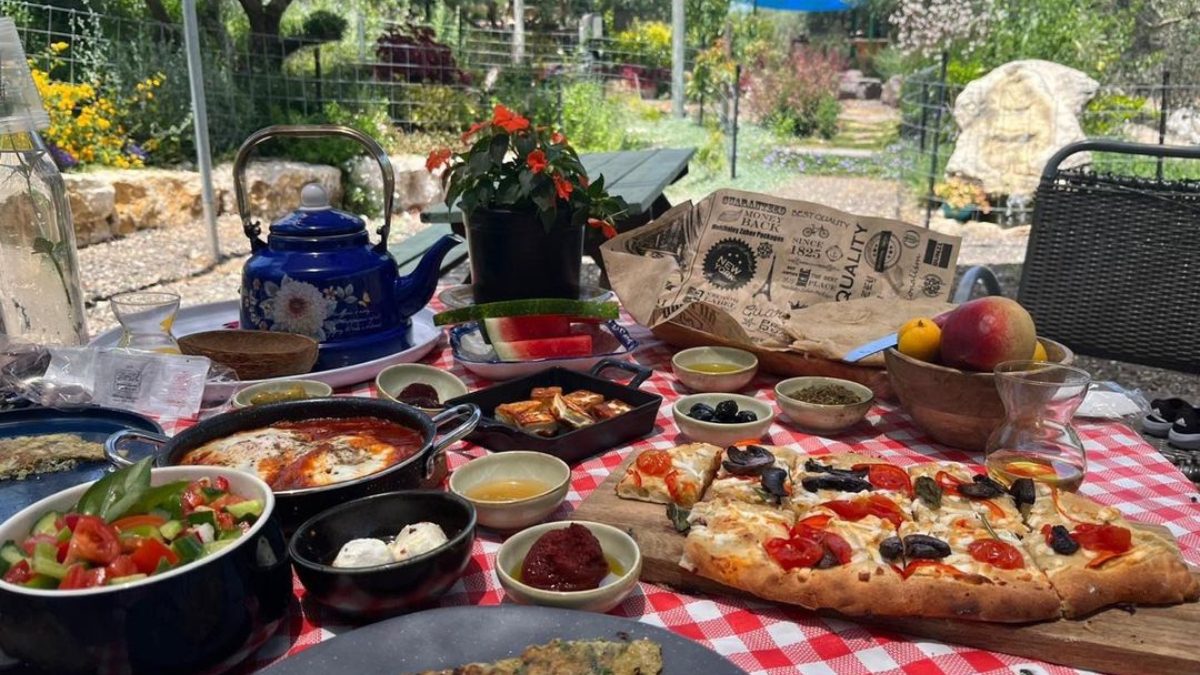 a-palestinian-breakfast-in-israel