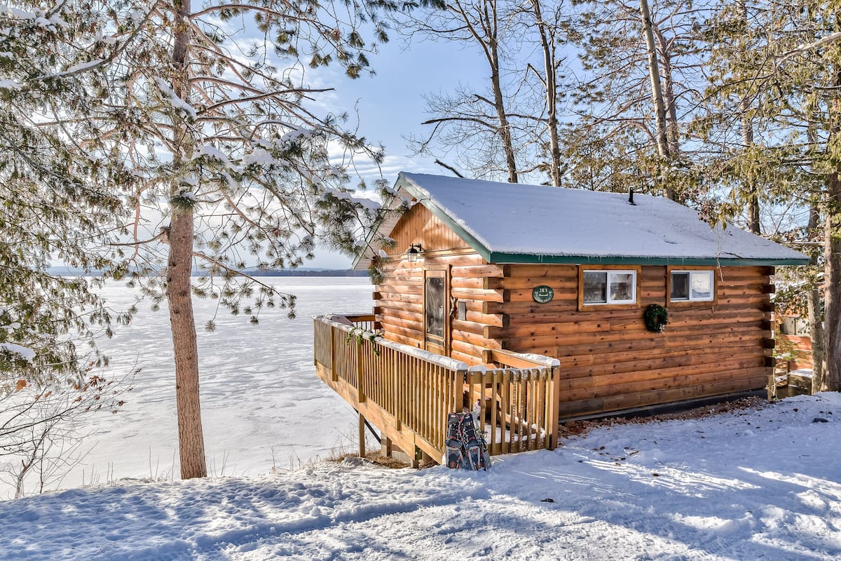 Airbnb-Canada-6-Best-Places-To-Stay airbnb-canada-6-best-places-to-stay