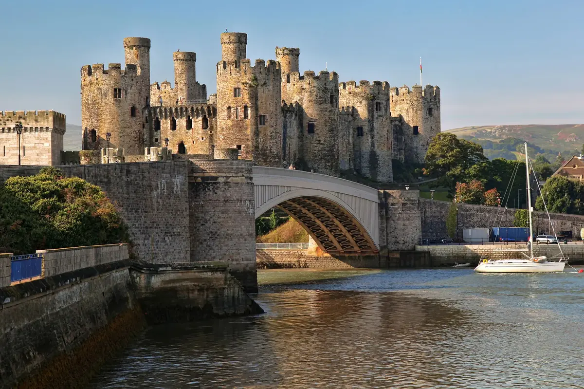 Bingeing-And-Being-In-Wales bingeing-and-being-in-wales