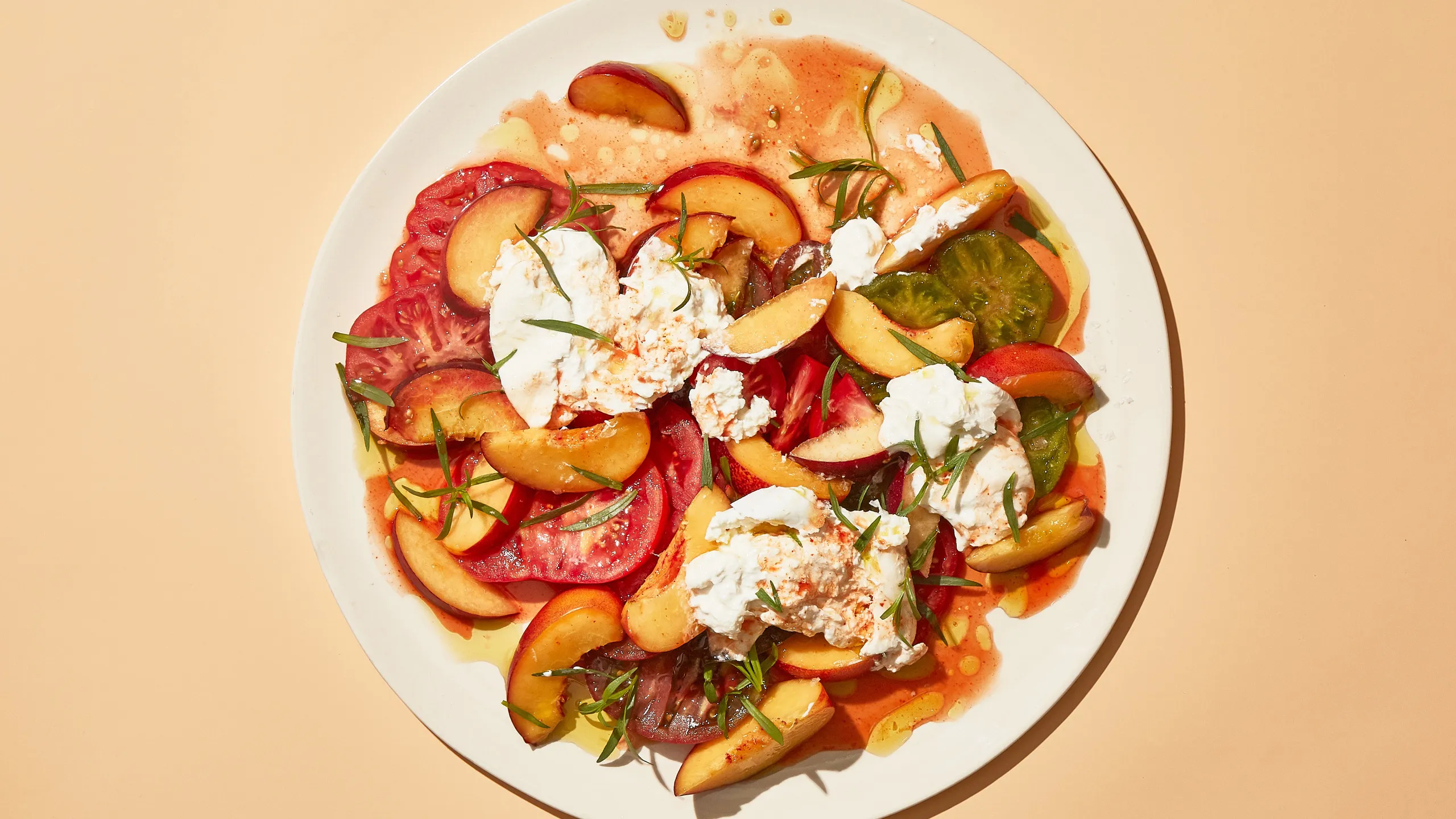 Burrata-Is-The-Most-Popular-Dish-In-Moscow-This-Summer burrata-is-the-most-popular-dish-in-moscow-this-summer