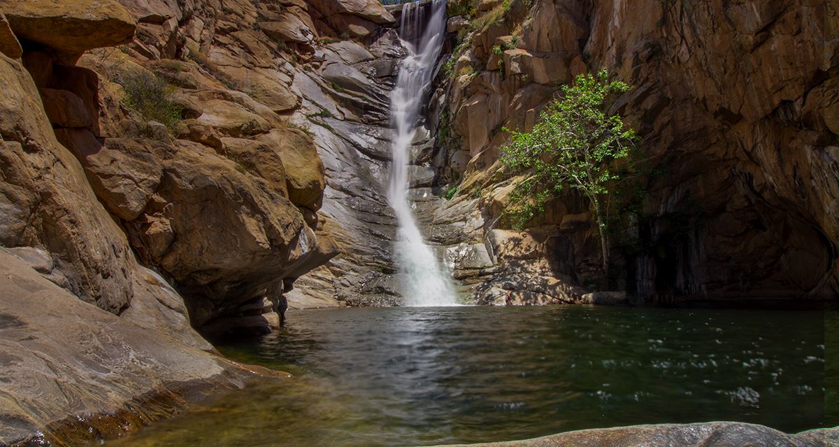 devils-punch-bowl-cedar-creek-falls-travel-tips-san-diego