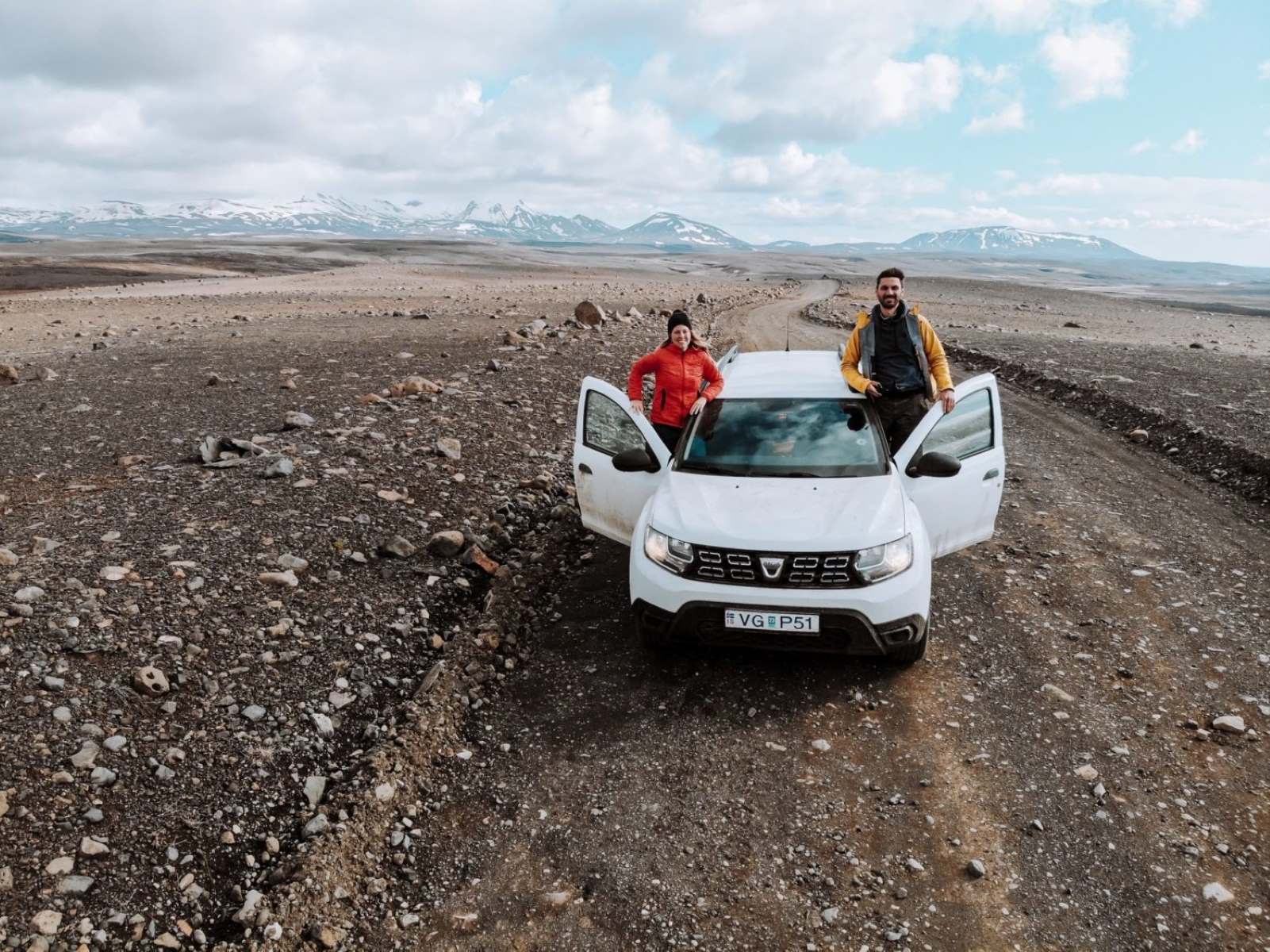 Driving-In-Iceland-17-Things-To-Know-Before-You-Go driving-in-iceland-17-things-to-know-before-you-go