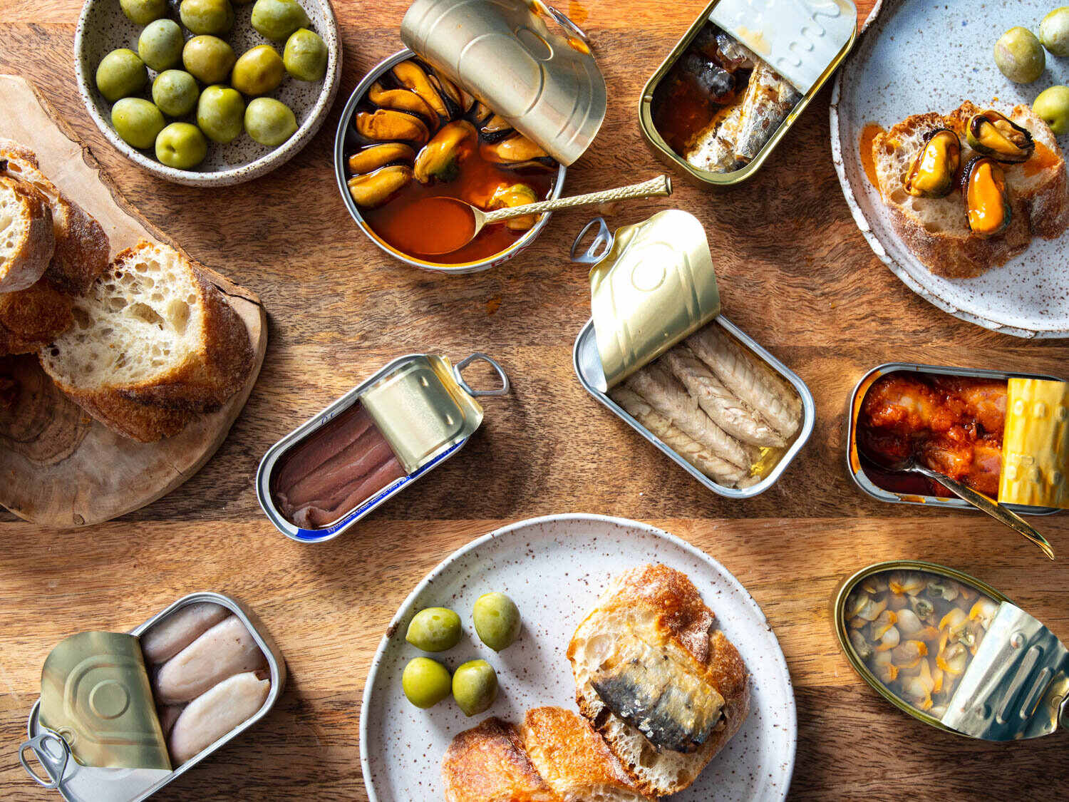 Grape-Olive-Pig-Inside-Spain8217s-Food-Culture-With-Matt-Goulding grape-olive-pig-inside-spains-food-culture-with-matt-goulding