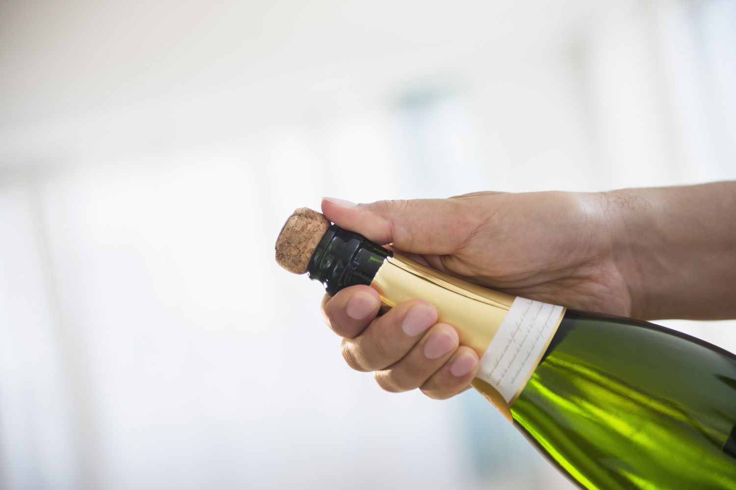 How-Do-You-Open-A-Champagne-Bottle how-do-you-open-a-champagne-bottle