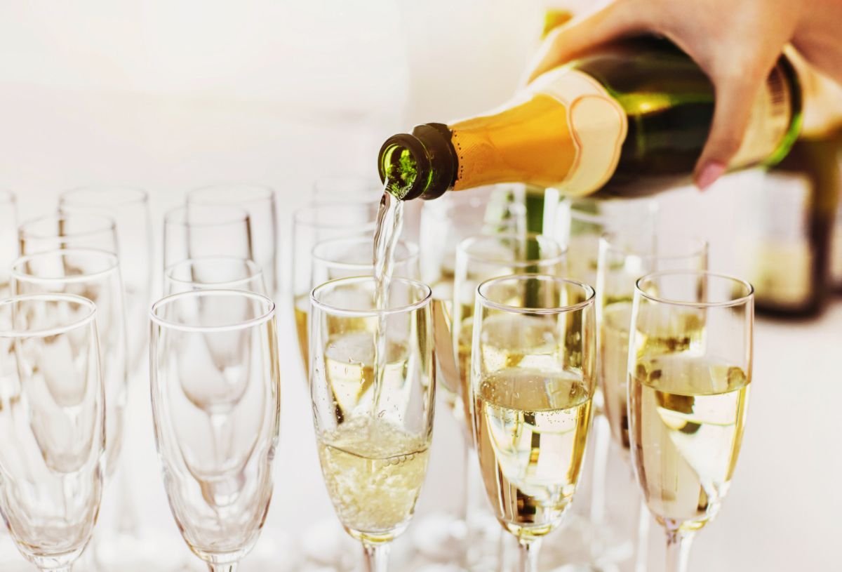 How-Many-Servings-Of-Champagne-In-A-Bottle how-many-servings-of-champagne-in-a-bottle