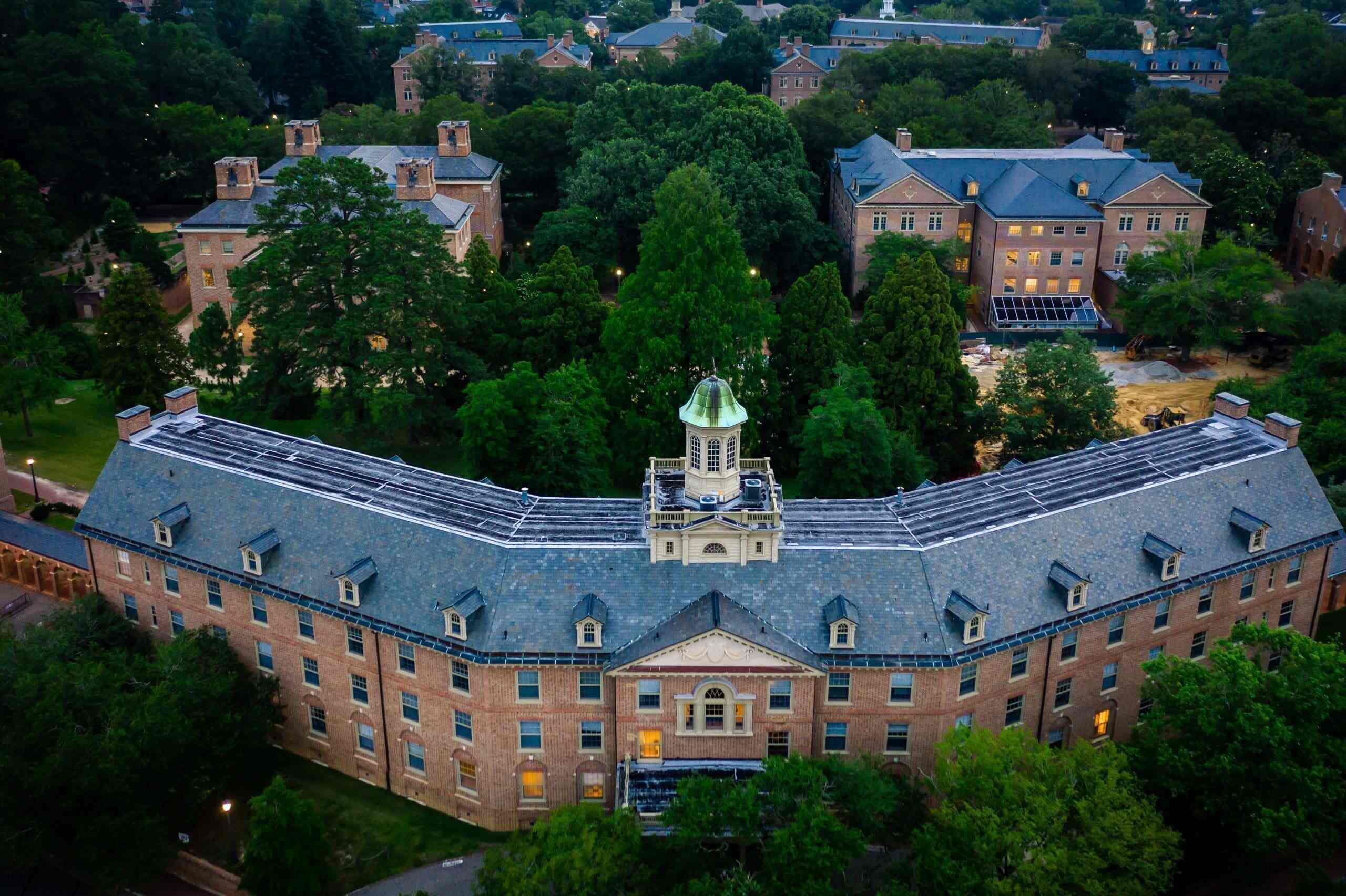 How-Much-Does-A-Guided-Tour-Of-Colonial-Williamsburg-Cost how-much-does-a-guided-tour-of-colonial-williamsburg-cost