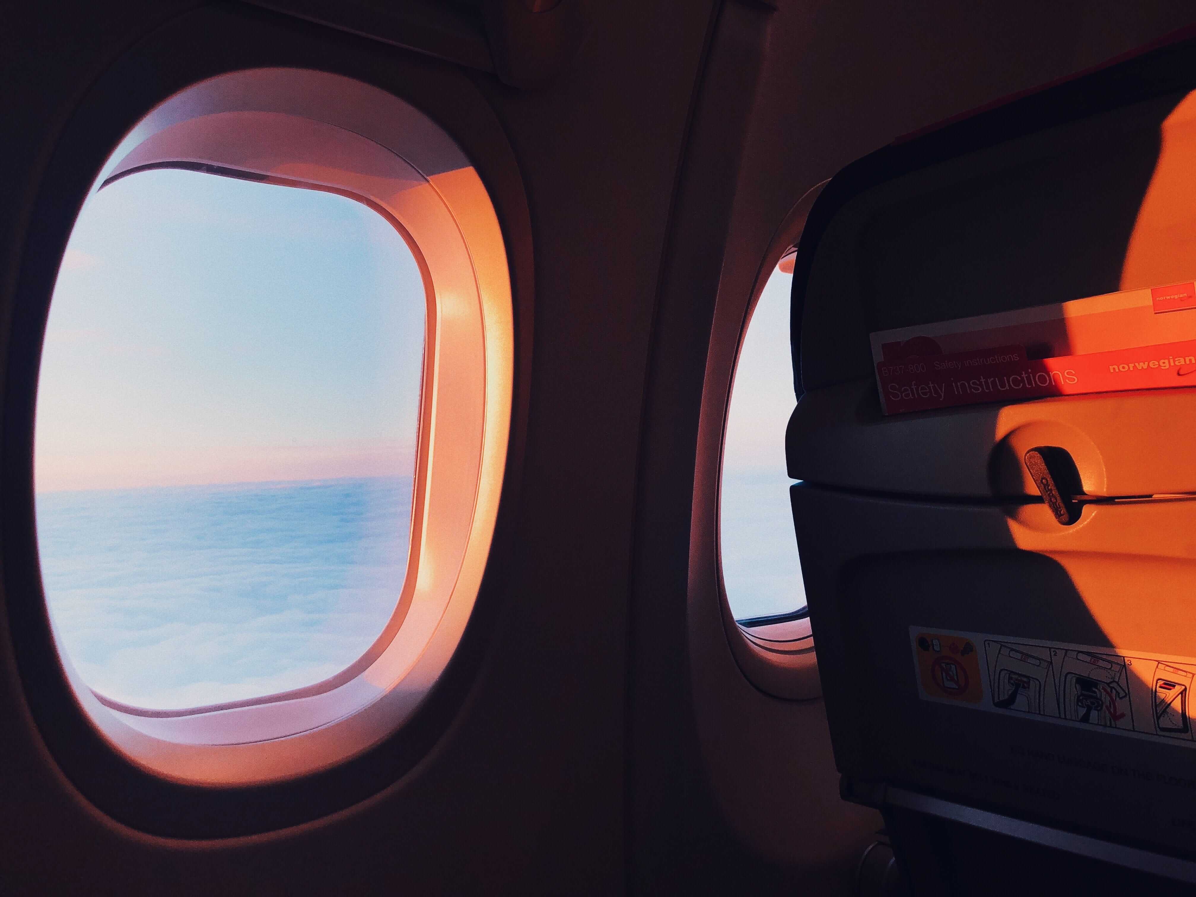 How-Strong-Are-Airplane-Windows how-strong-are-airplane-windows