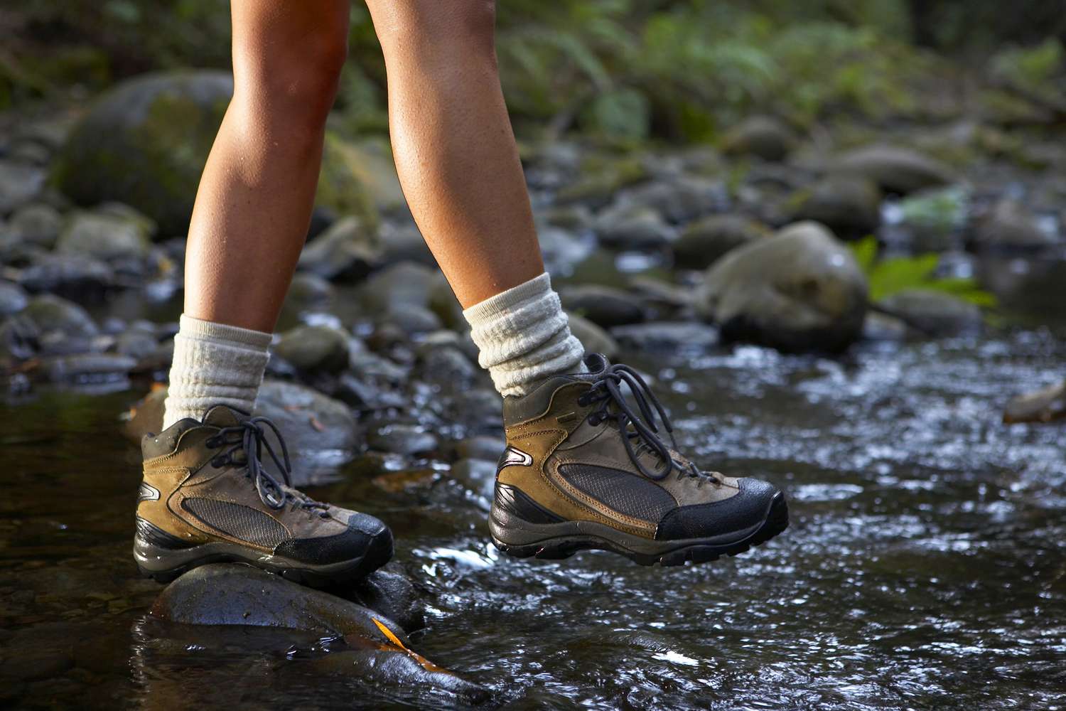 How-To-Choose-Hiking-Boots-A-Beginner8217s-Guide how-to-choose-hiking-boots-a-beginners-guide
