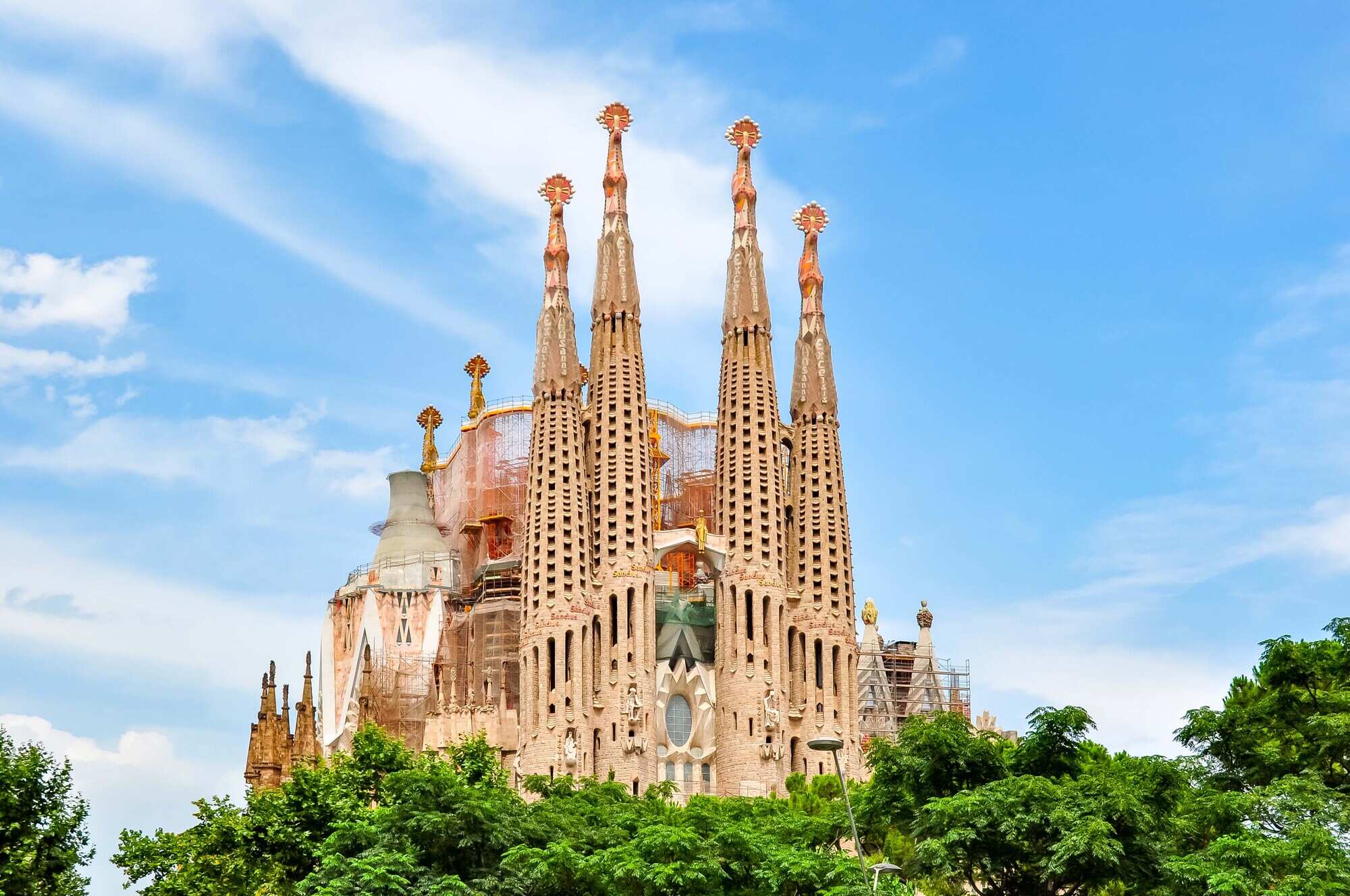 how-to-do-a-guided-tour-of-sagrada-familia-and-then-visit-the-tower