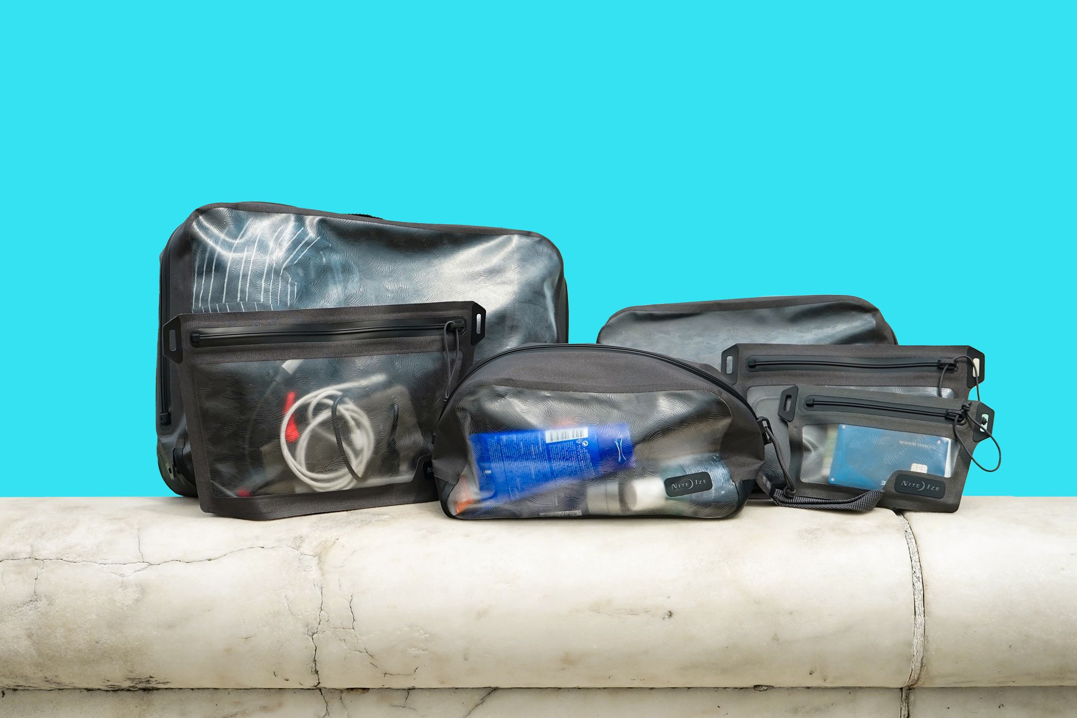 how-to-organize-toiletry-bag