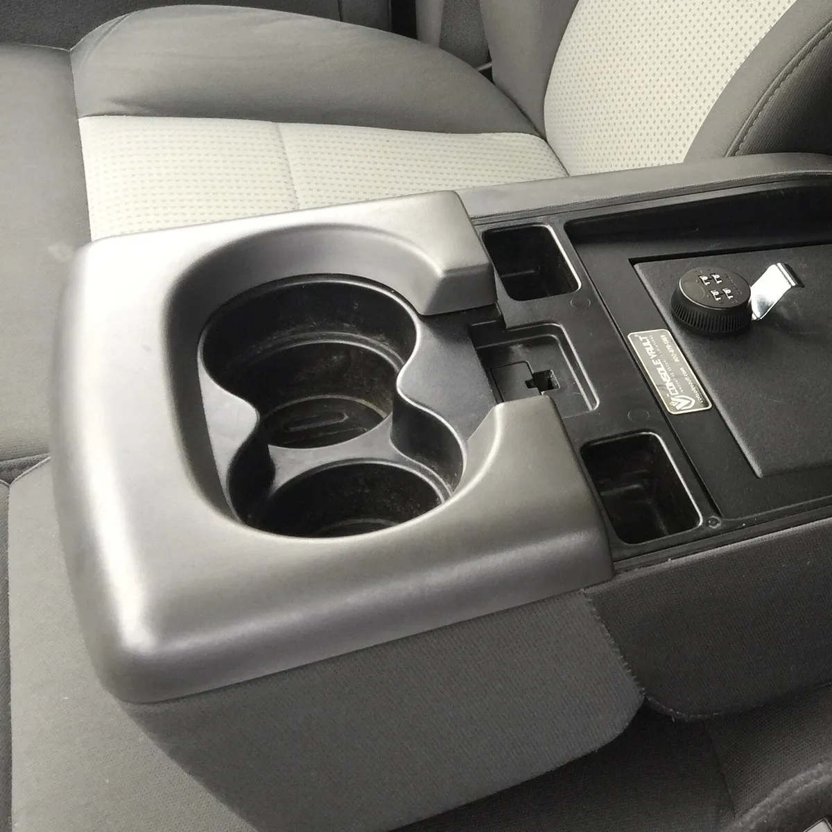 how-to-remove-a-2007-f150-cup-holder