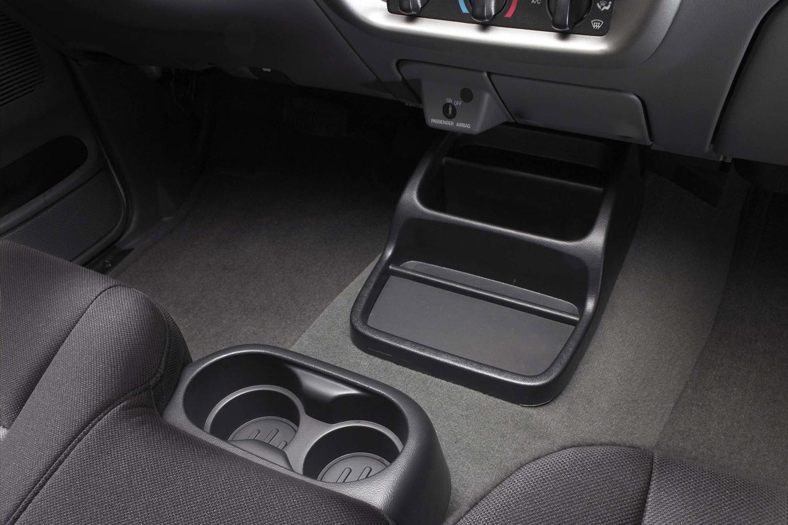 How-To-Remove-The-Cup-Holder-2003-F250 how-to-remove-the-cup-holder-2003-f250