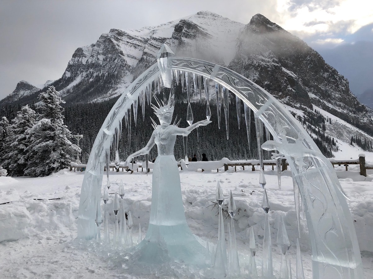How-To-See-The-Most-Beautiful-Ice-Castle-In-Alberta-Canada how-to-see-the-most-beautiful-ice-castle-in-alberta-canada