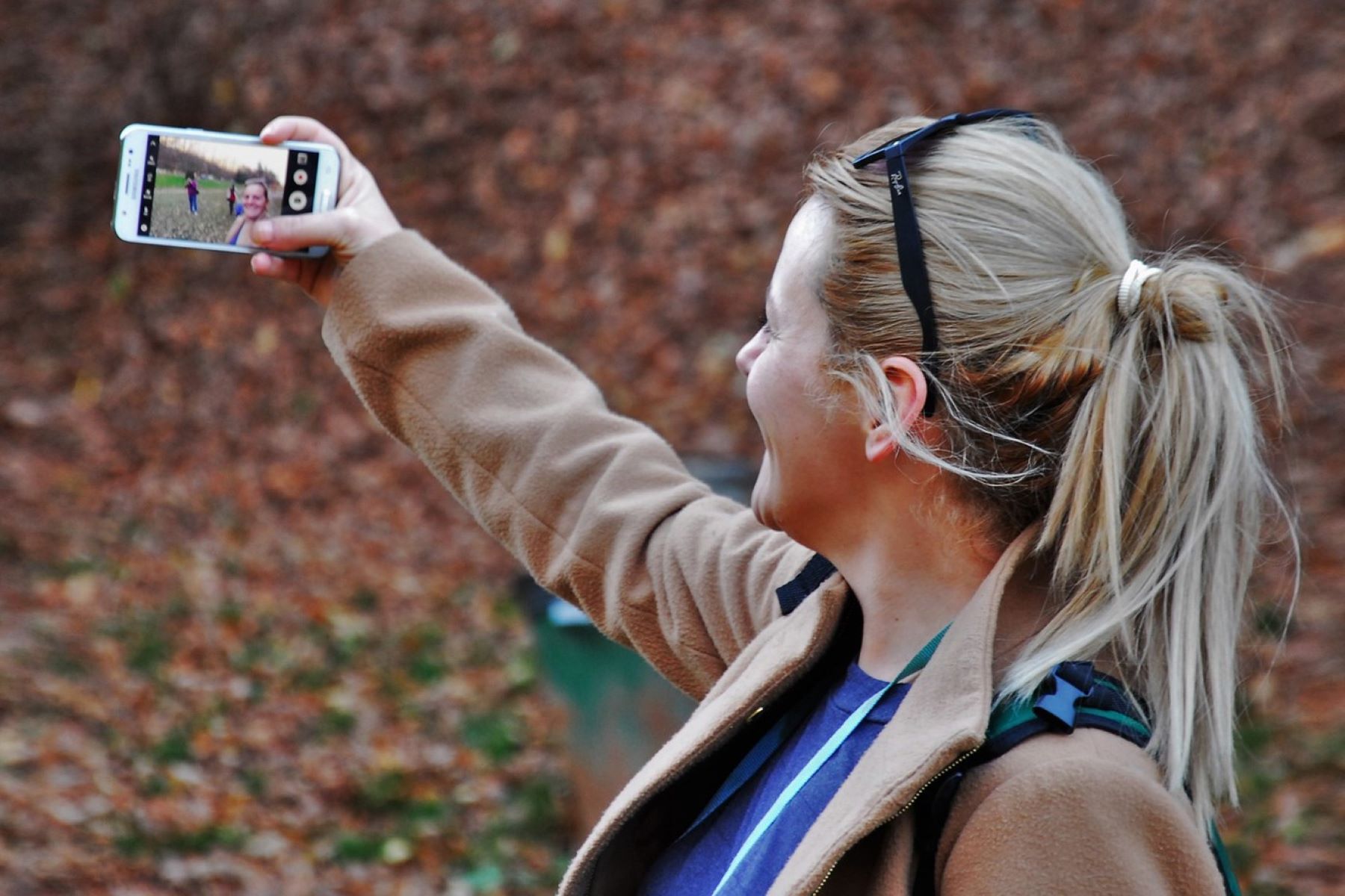 How-To-Take-Great-Photos-Of-Yourself-While-Traveling how-to-take-great-photos-of-yourself-while-traveling