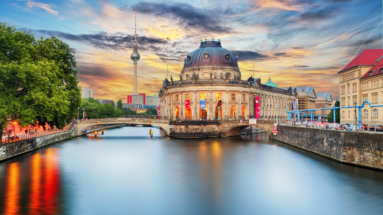 How-To-Travel-Germany-On-A-Budget how-to-travel-germany-on-a-budget