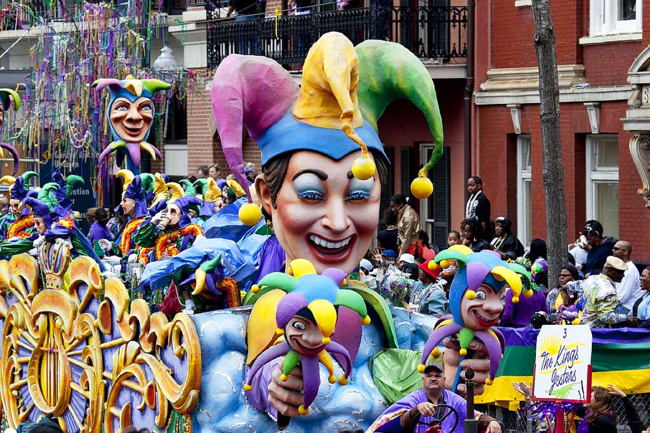 Living-Les-Bons-Temps-At-Mardi-Gras living-les-bons-temps-at-mardi-gras