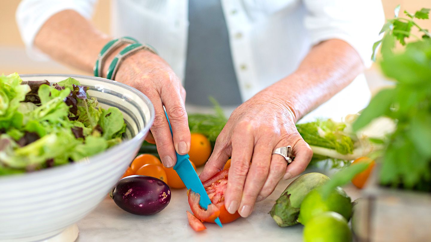 Put-Enough-Vegetables-On-Anything-And-You-Can-Convince-Yourself-It8217s-Healthy put-enough-vegetables-on-anything-and-you-can-convince-yourself-its-healthy