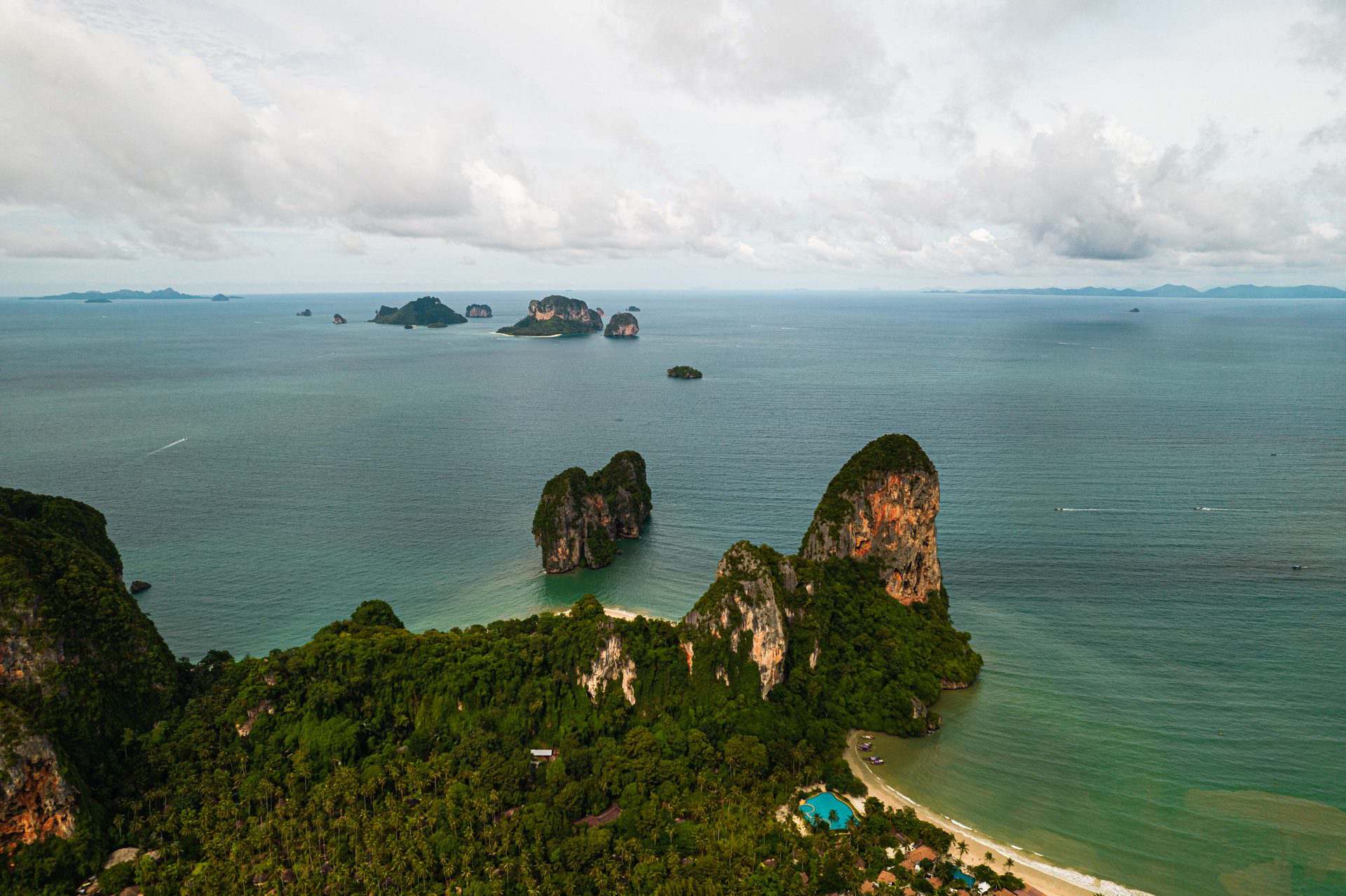 Railay-Viewpoint-Hike-038-Rock-Climb-In-Krabi-Thailand railay-viewpoint-hike-rock-climb-in-krabi-thailand
