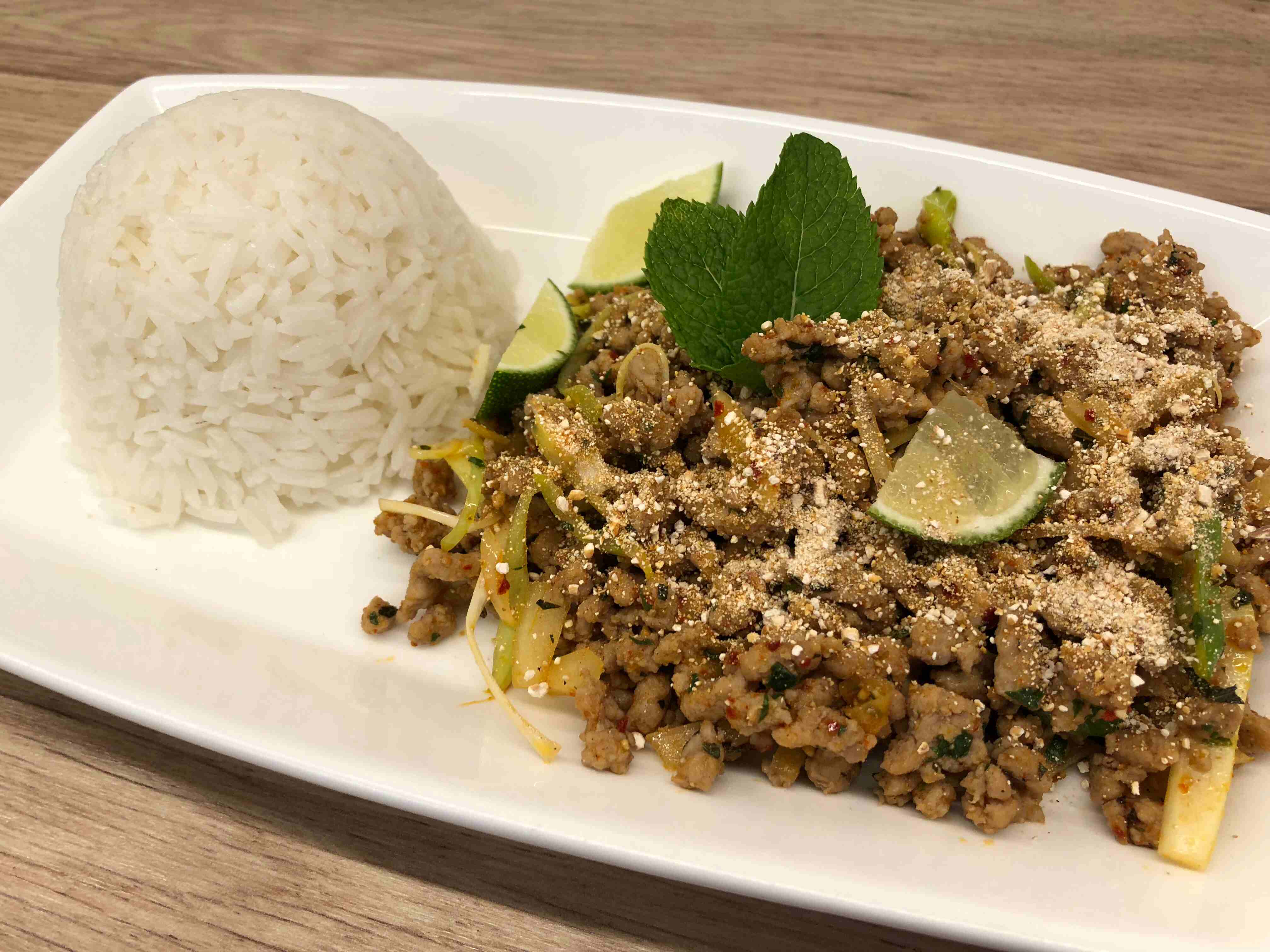 recipes-around-the-world-thai-spicy-larb