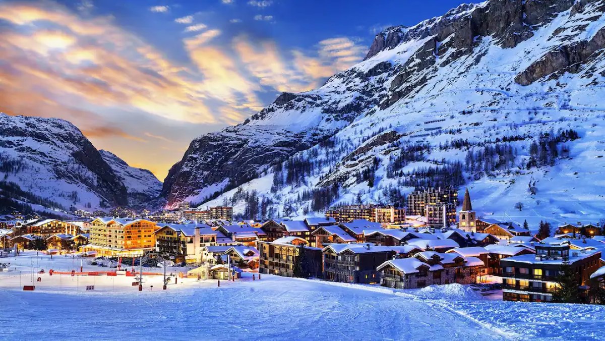 ski-fun-in-val-disere-france