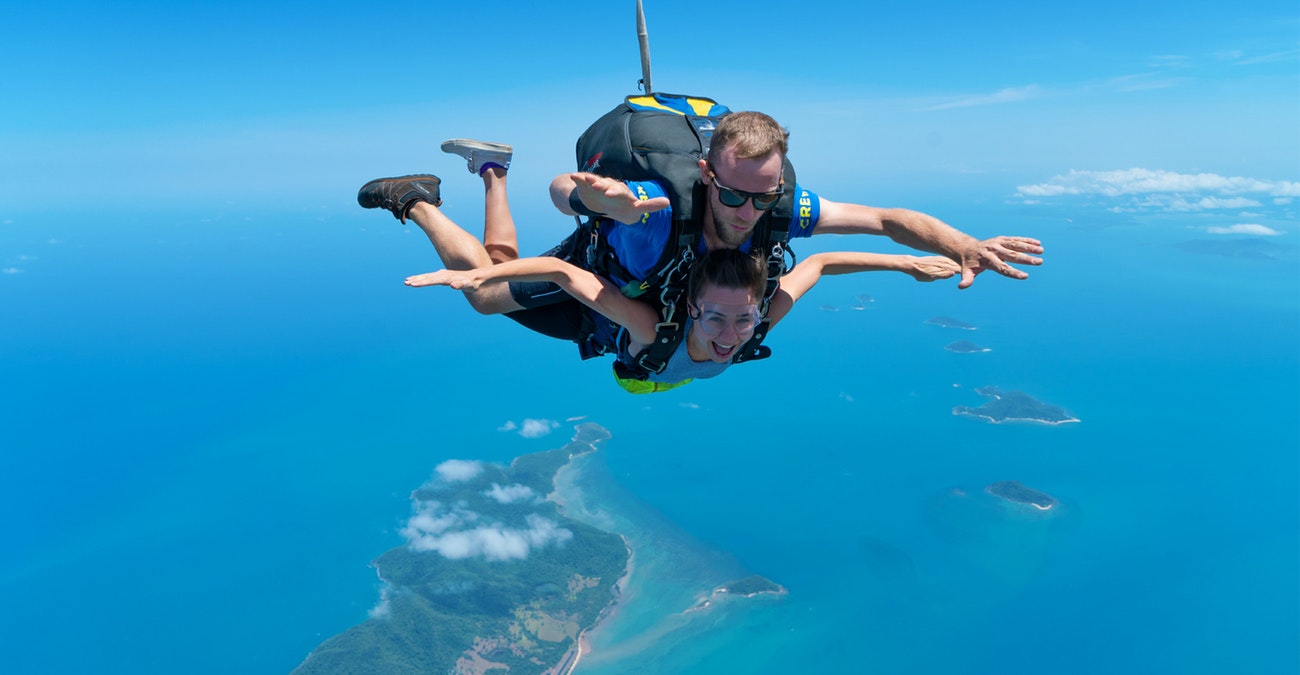 Skydiving-In-Cairns-Jumping-From-16000ft skydiving-in-cairns-jumping-from-16000ft