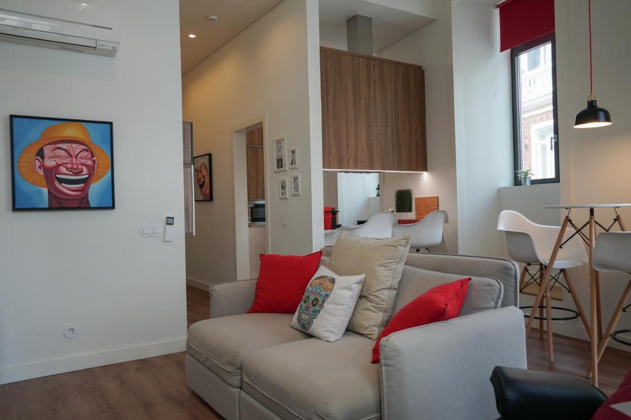 staying-in-an-artists-apartment-lisbon