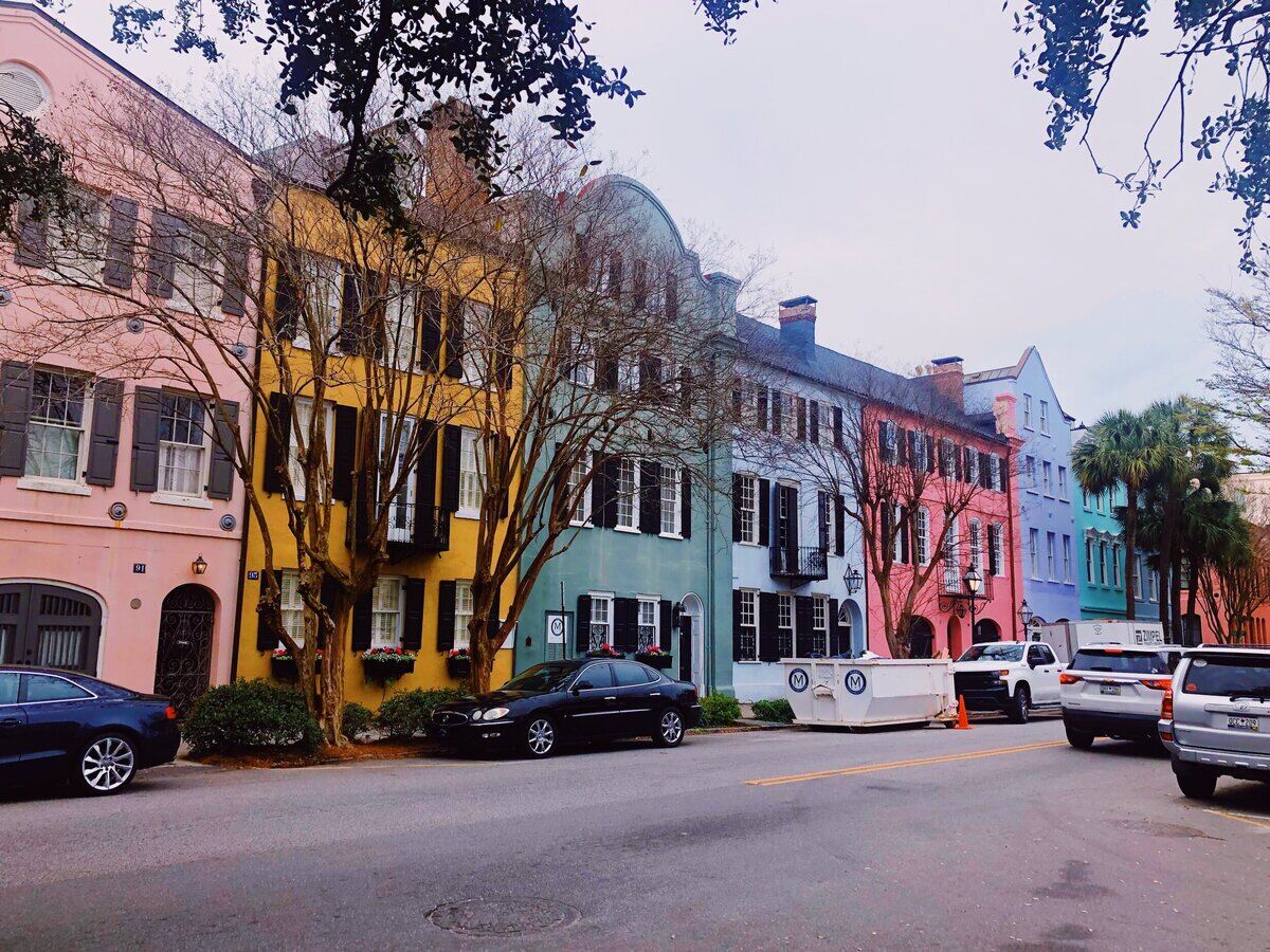Take-A-Walk-Through-Charleston8217s-Historic-Downtown-District take-a-walk-through-charlestons-historic-downtown-district