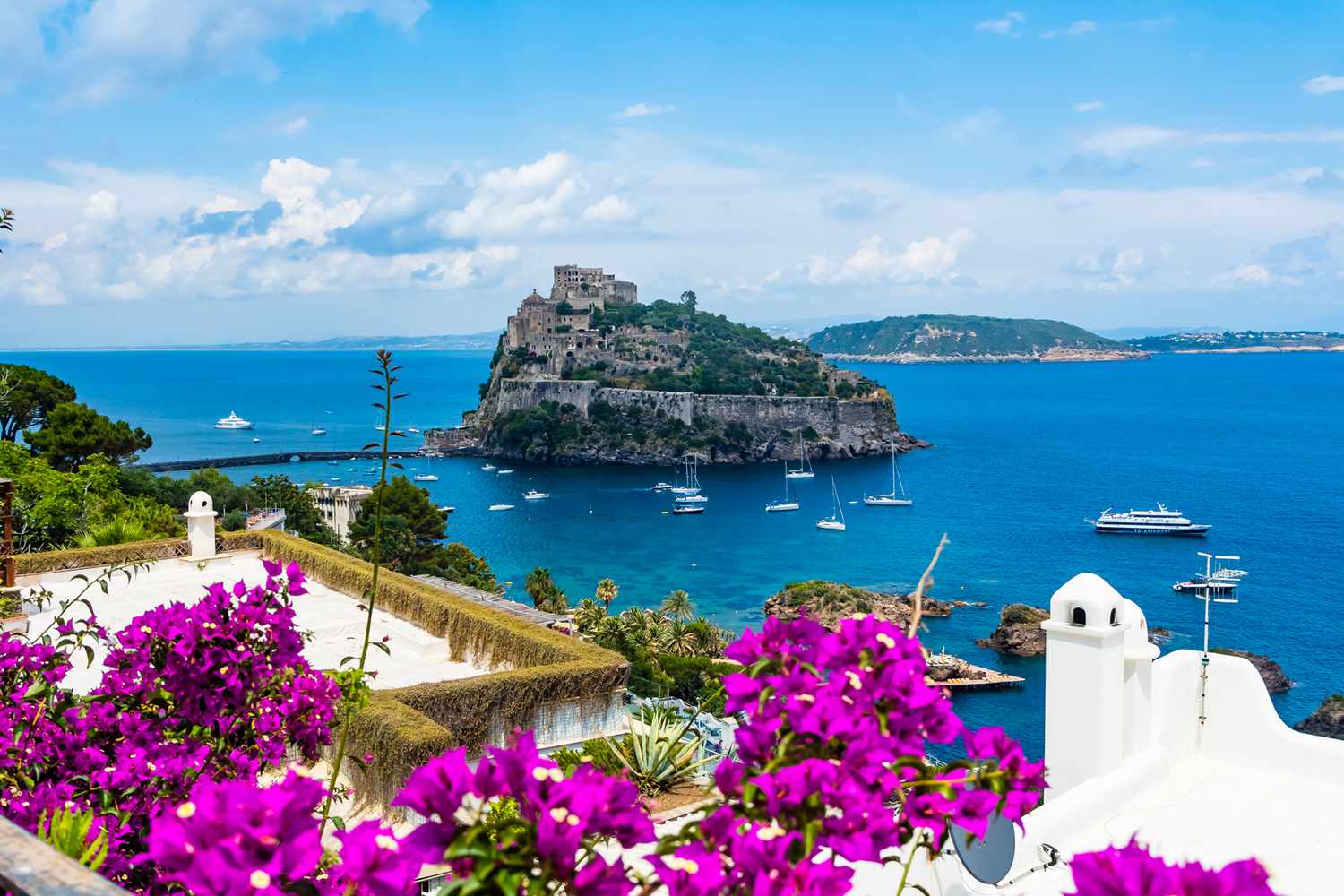 The-Best-Island-Destinations-Around-The-World the-best-island-destinations-around-the-world