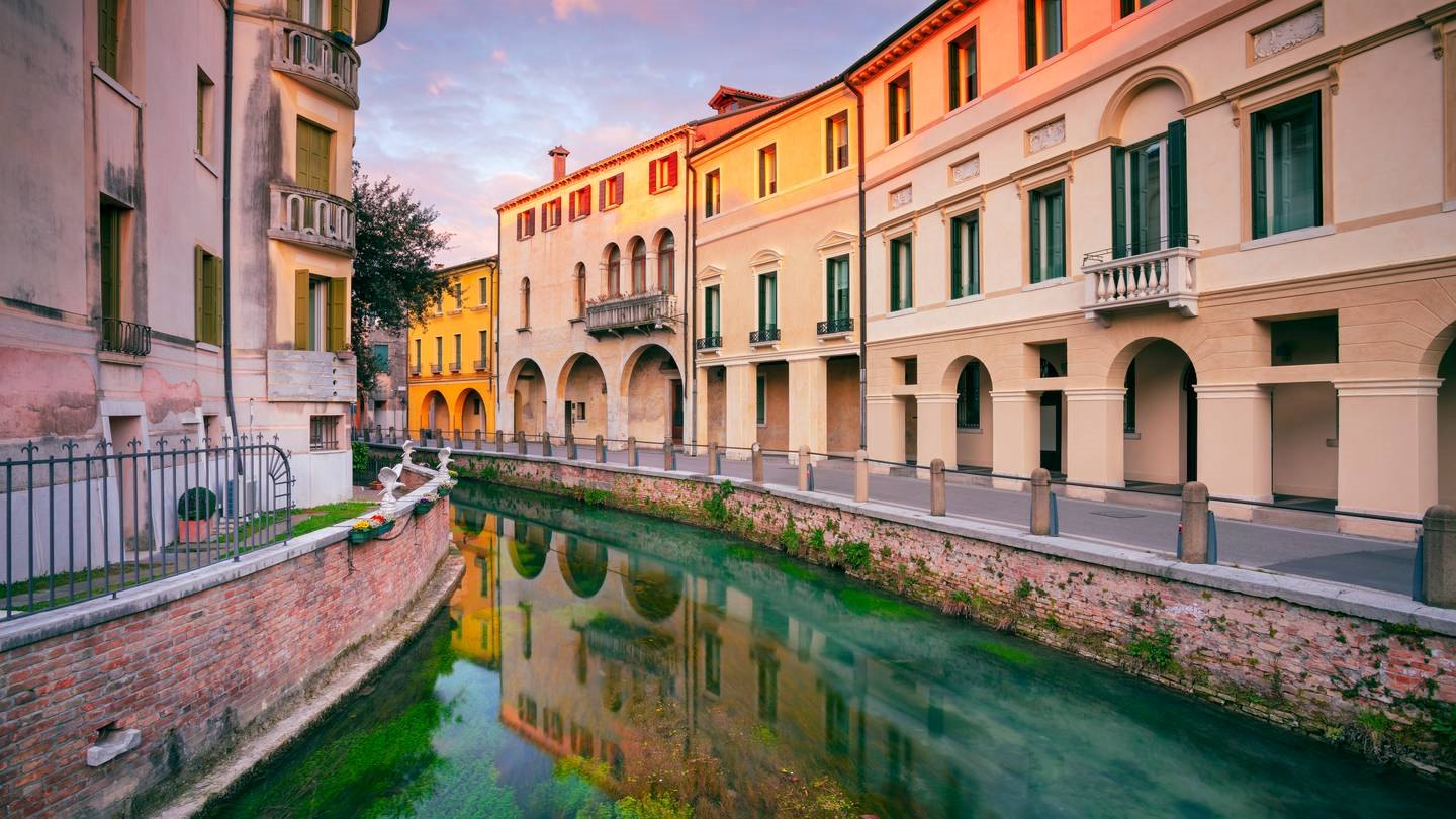 the-other-venice-an-ultimate-guide-to-treviso-italy