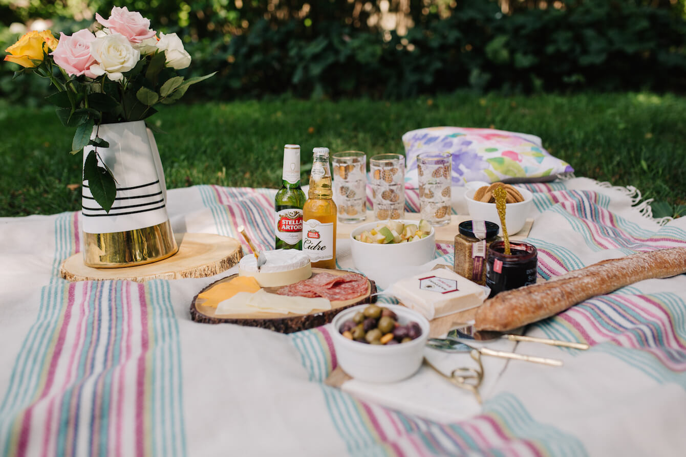 the-perfect-summer-picnic-with-stella-artois