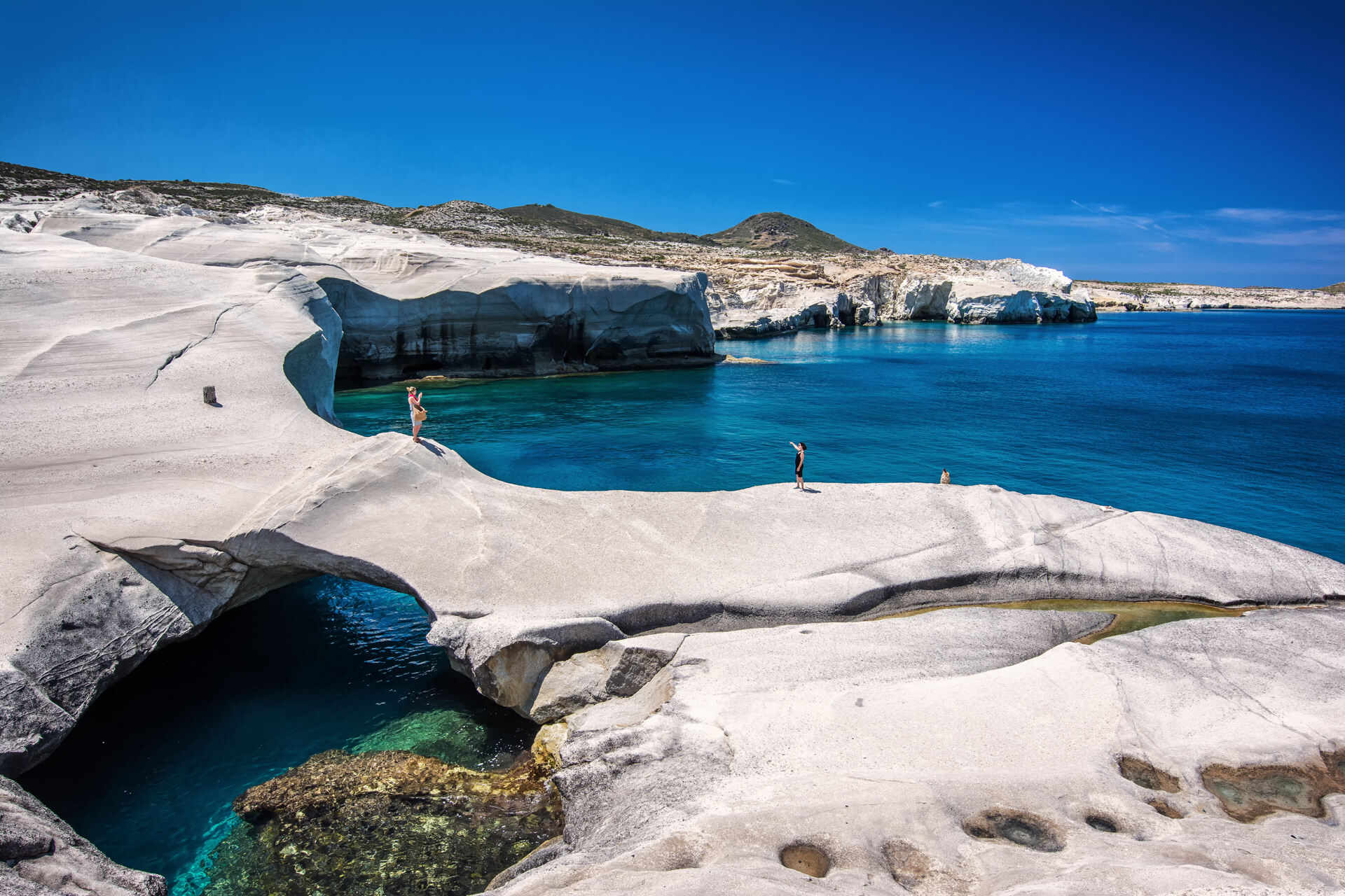 The-Ultimate-Guide-To-Exploring-The-Milos-Beaches-Greece the-ultimate-guide-to-exploring-the-milos-beaches-greece