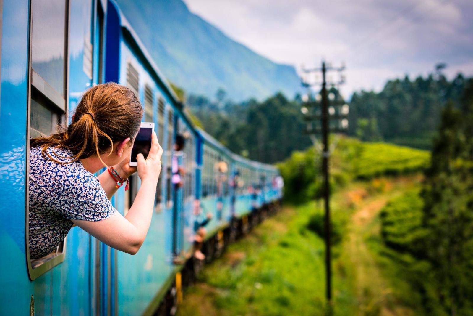 train-travel-in-sri-lanka-the-best-way-to-travel