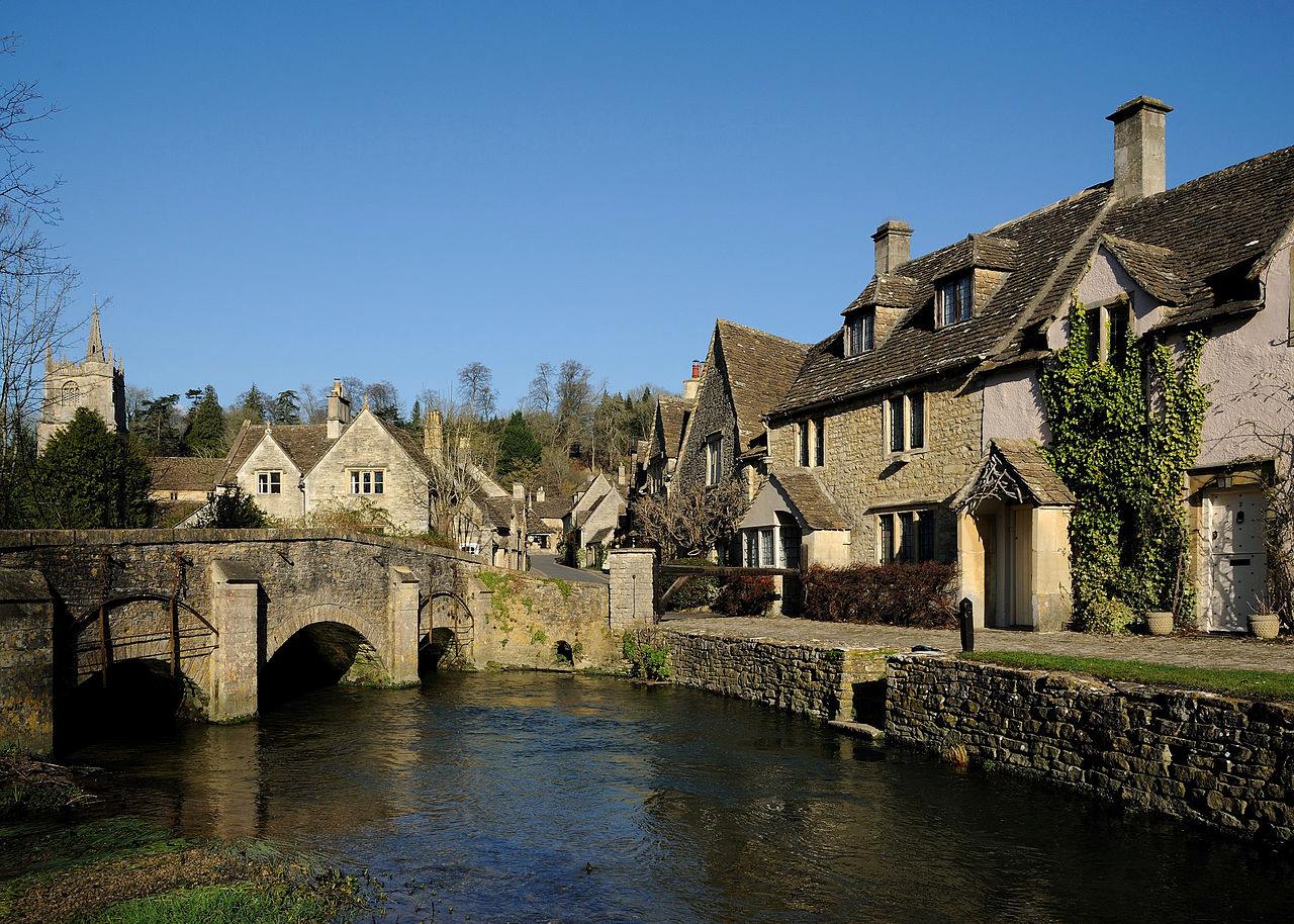 visiting-castle-combe-england-one-of-the-most-beautiful-villages