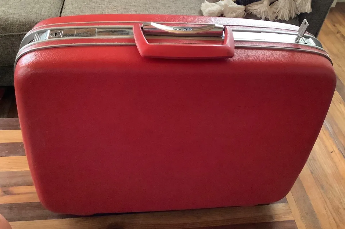 Where-Can-I-Get-A-Key-For-Vintage-Samsonite-Silhouette-Luggage where-can-i-get-a-key-for-vintage-samsonite-silhouette-luggage