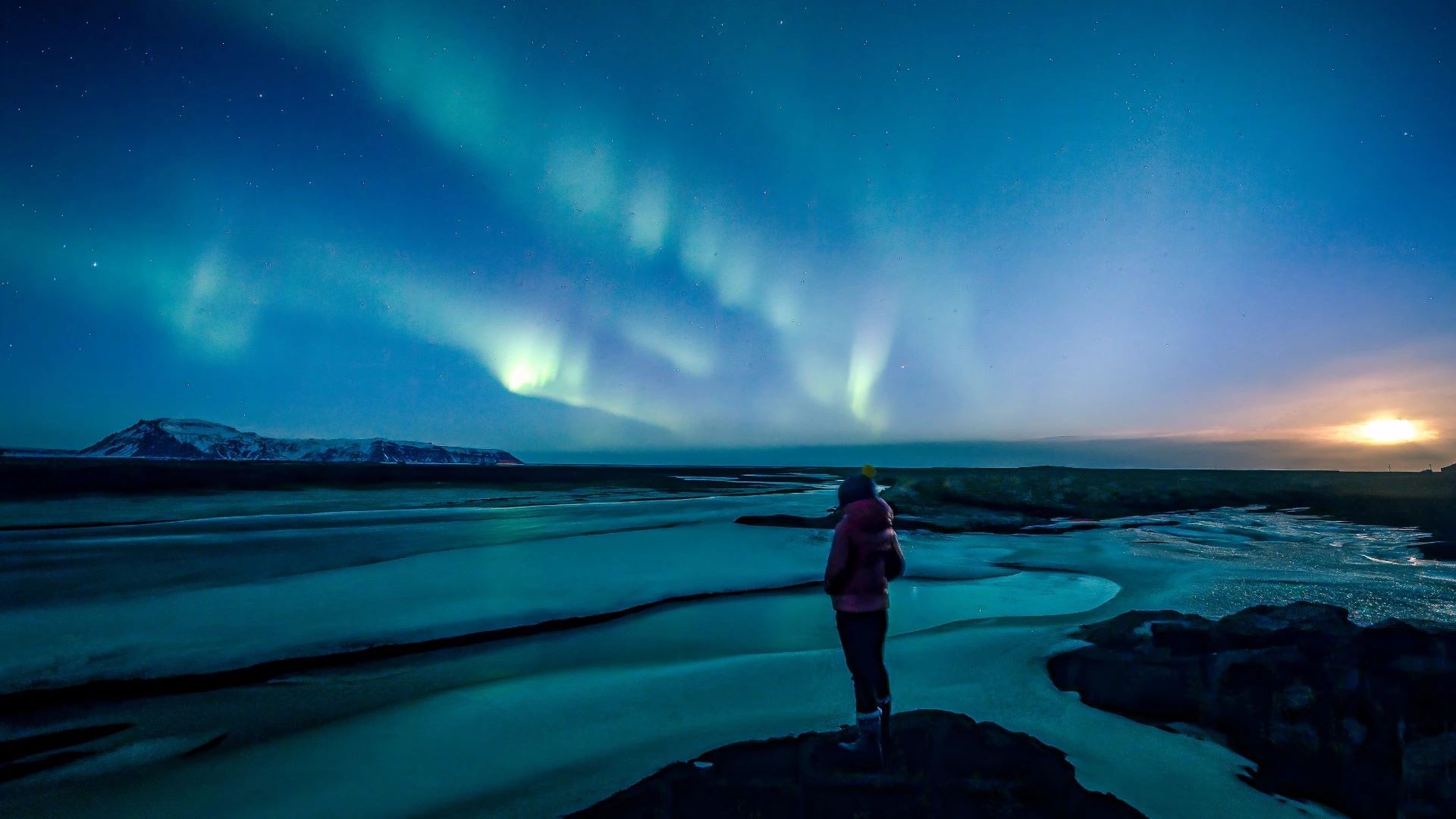 Why-Your-First-Solo-Trip-Should-Be-To-Iceland why-your-first-solo-trip-should-be-to-iceland