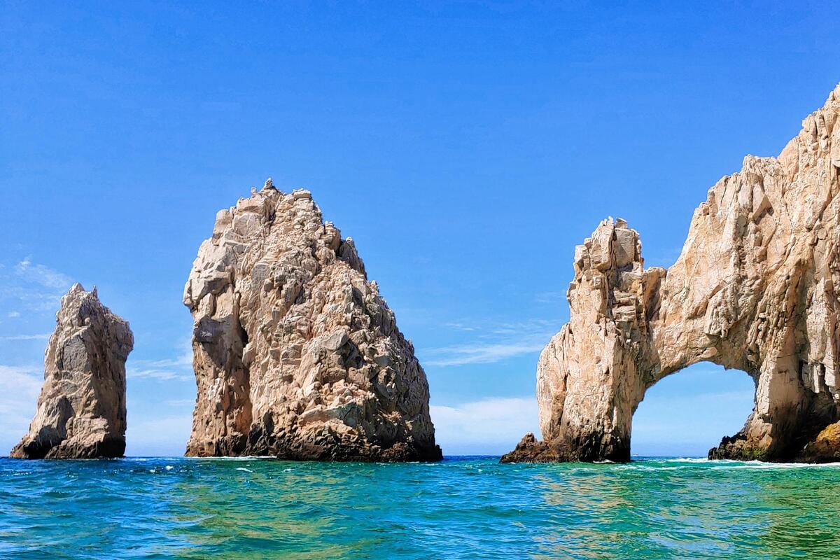 cabo-vs-puerto-vallarta-heres-which-one-youll-love-better