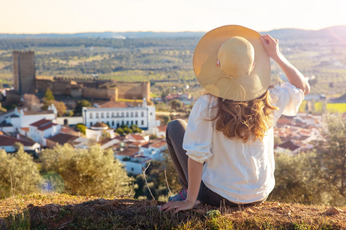 how-do-i-not-look-like-a-tourist-in-portugal