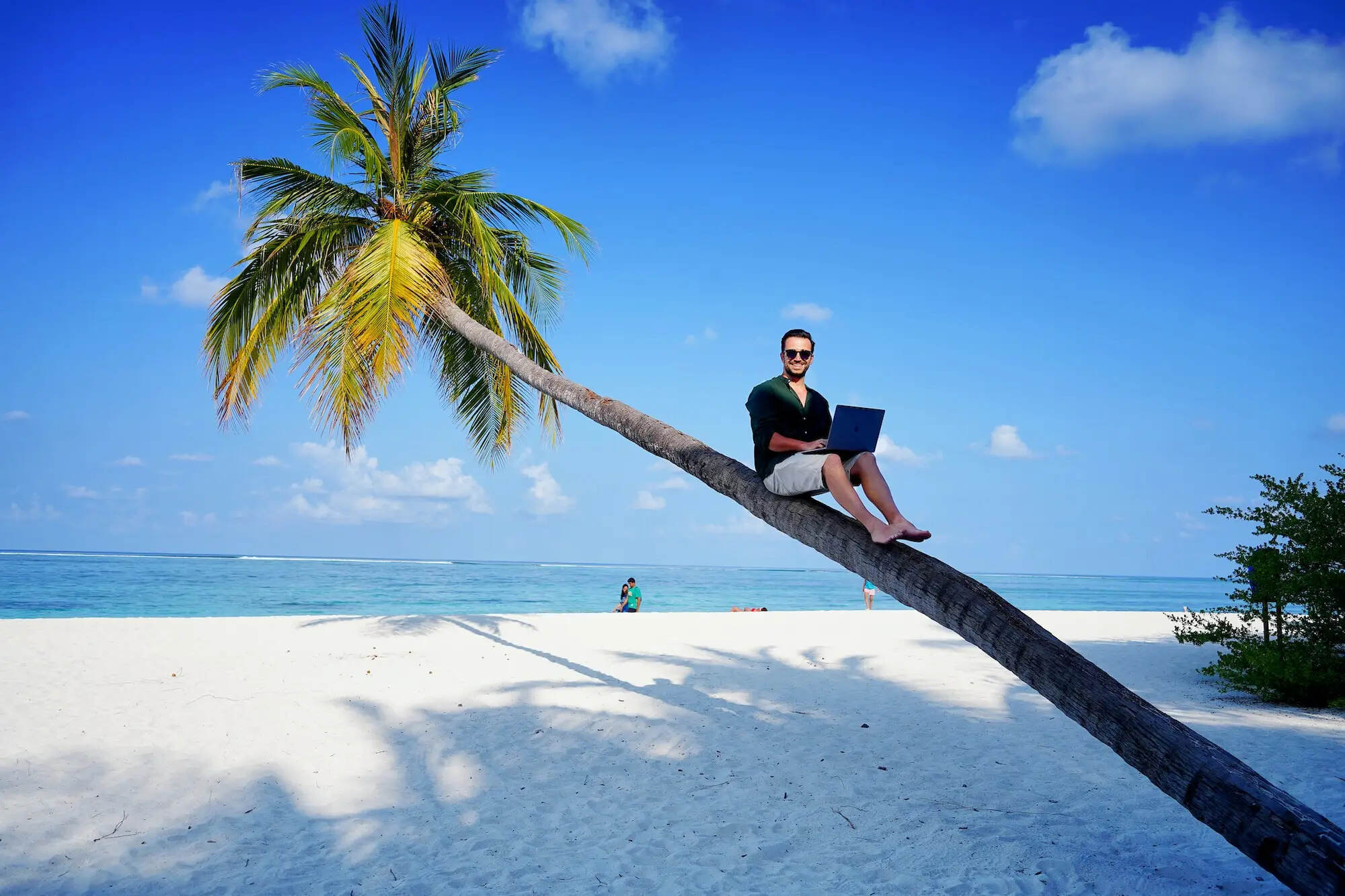 How-Does-A-Positive-Mental-Attitude-Help-A-Digital-Nomad how-does-a-positive-mental-attitude-help-a-digital-nomad